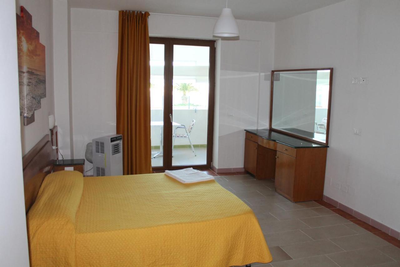 B&B Palazzo Manfredi Vieste, Fronte Mare Con Parcheggio Exterior photo